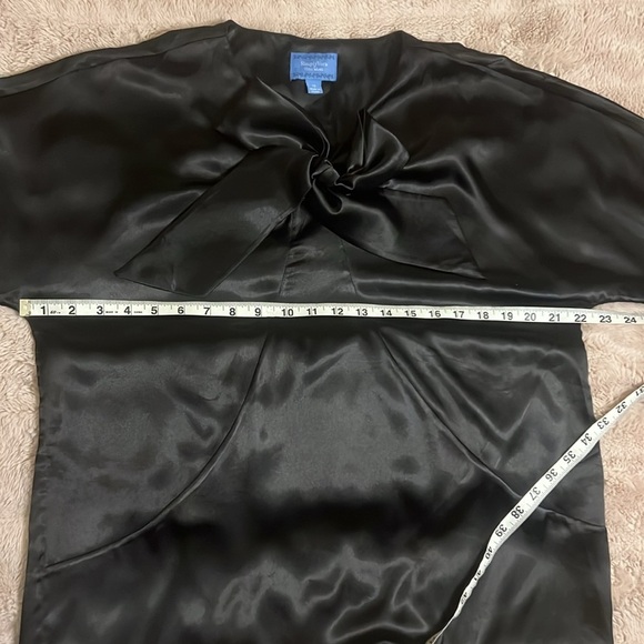 Simply Vera (Vera Wang) black tie neck satin-like blouse - Picture 5 of 10